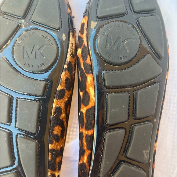 Michael Kors ladies animal print flats in size 7 - Picture 4 of 6